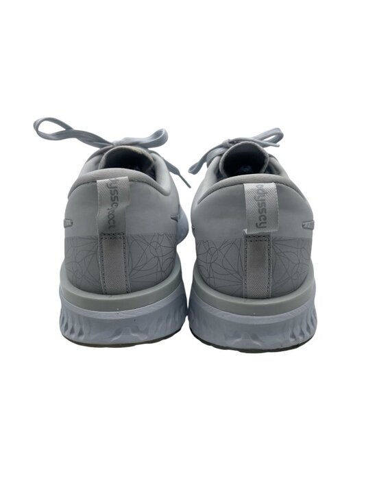 Athletic_Shoes